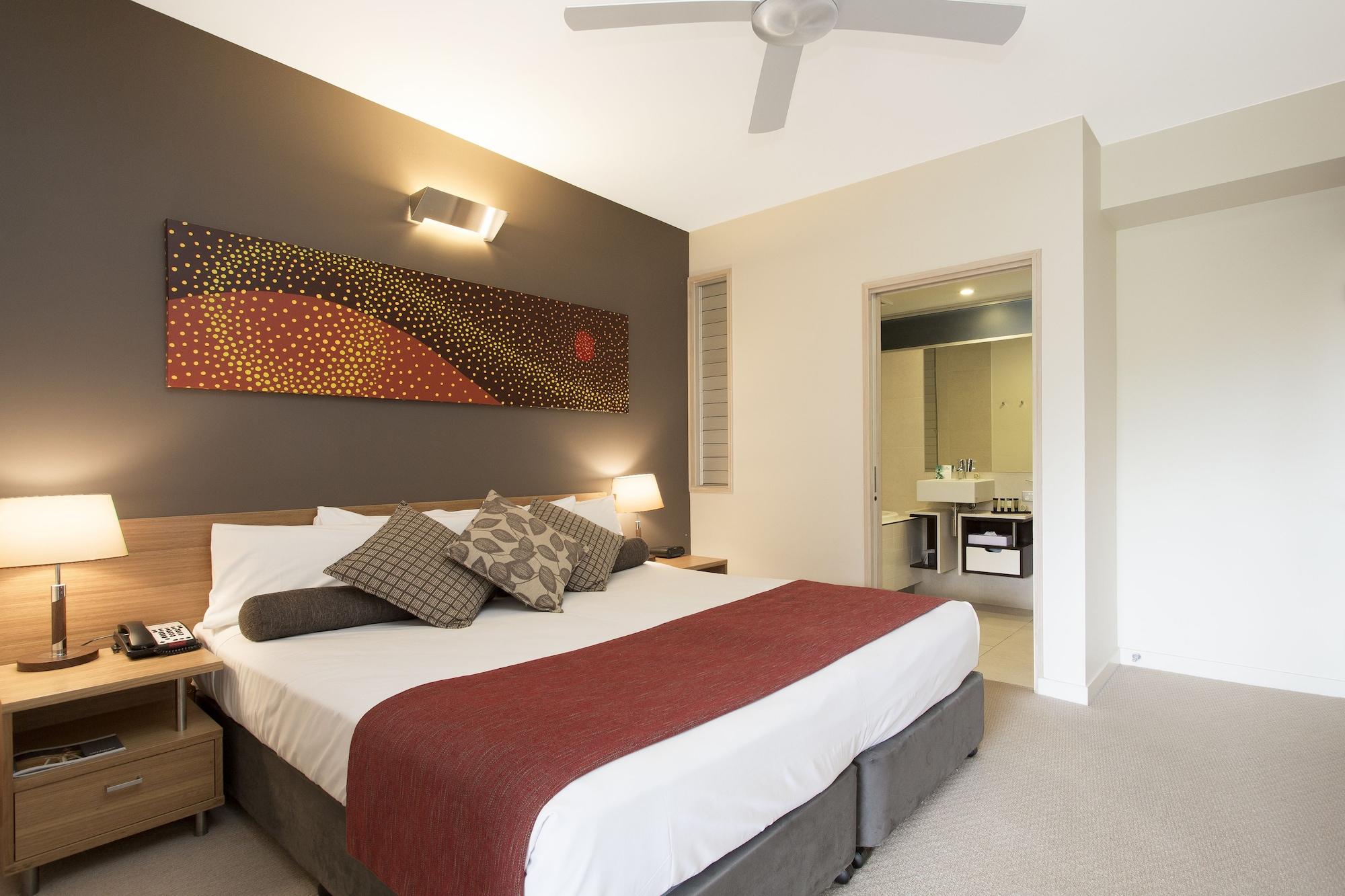 Peppers Noosa Resort And Villas Exteriér fotografie A bedroom at the Mantra on Lake
