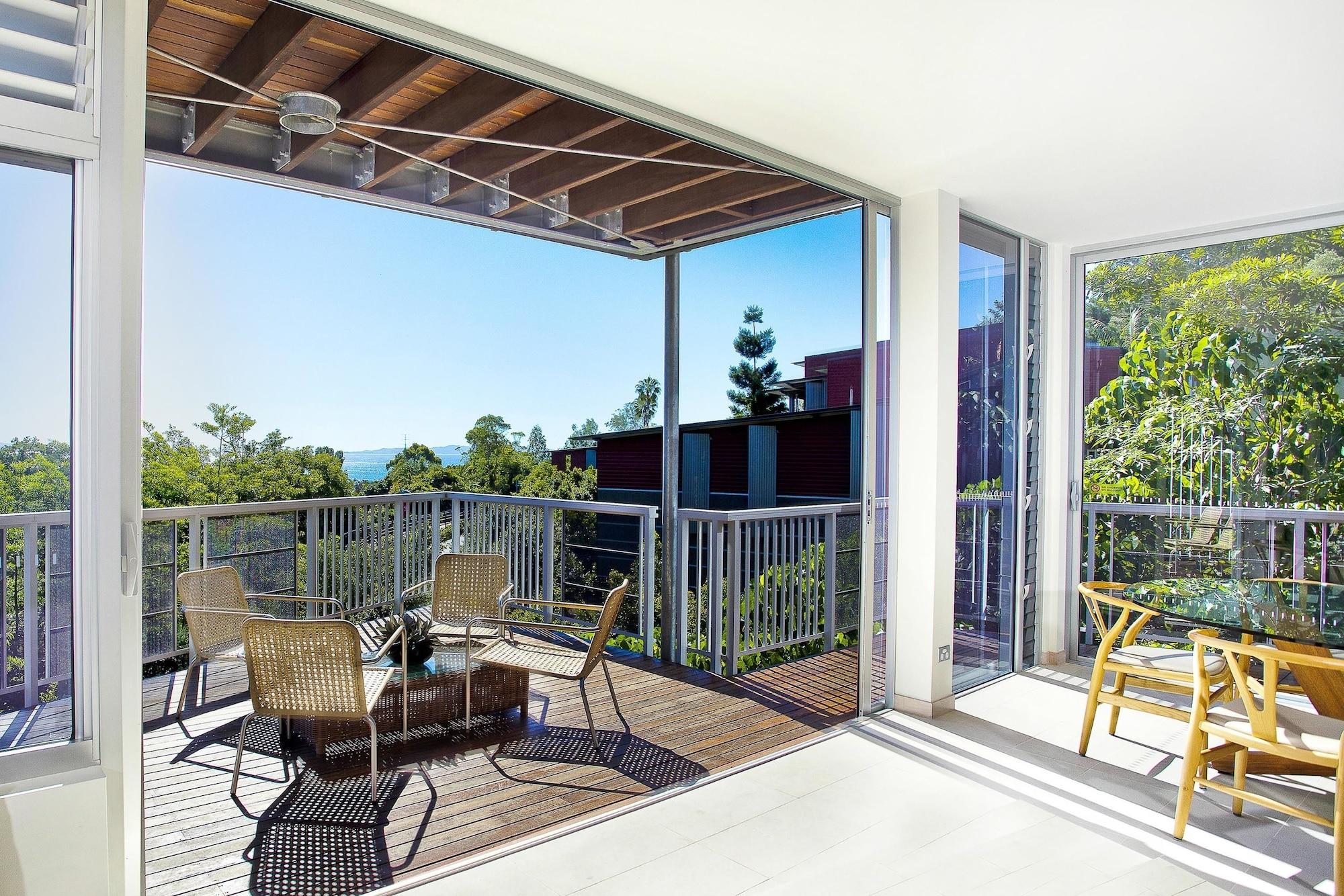 Peppers Noosa Resort And Villas Exteriér fotografie A balcony