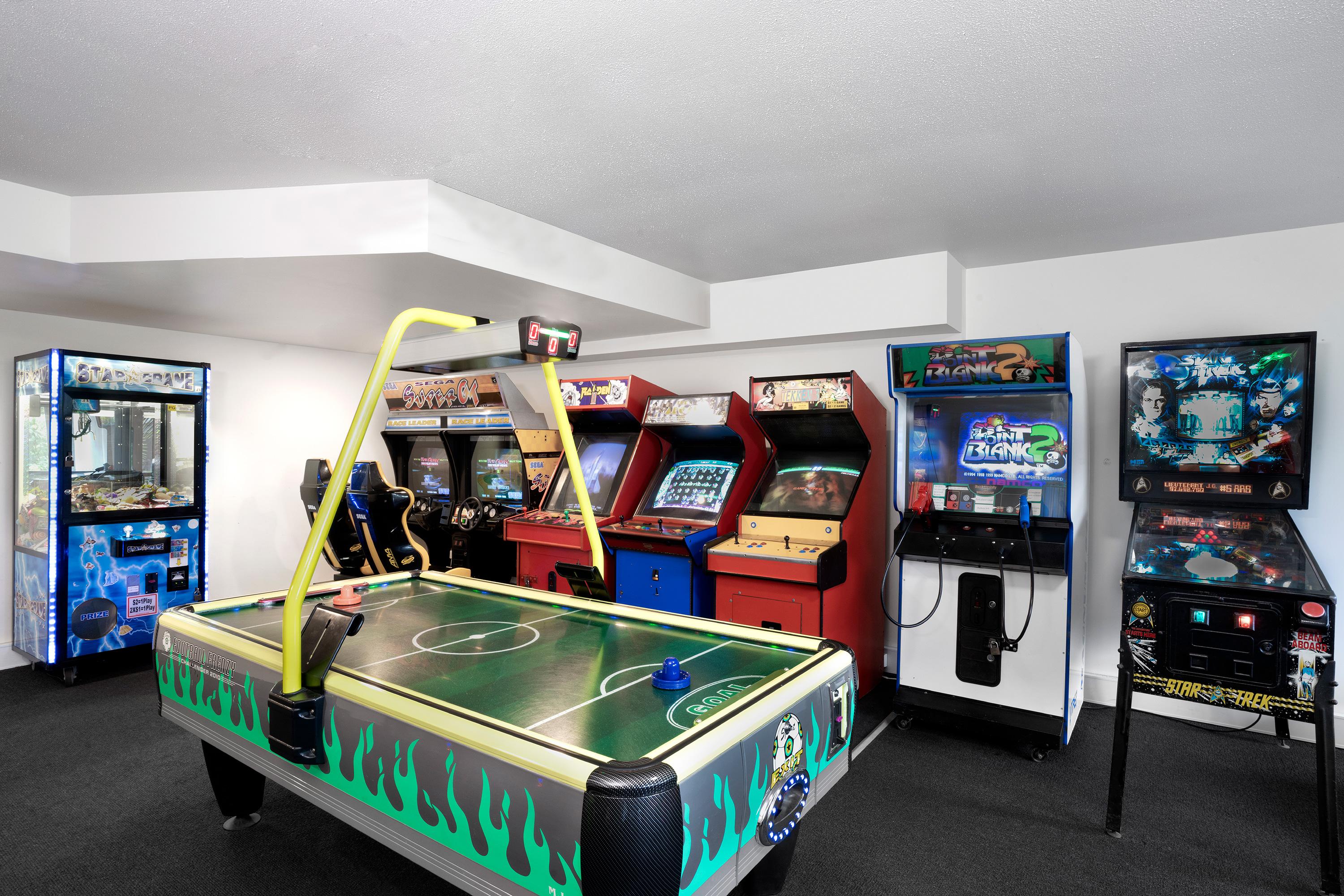 Peppers Noosa Resort And Villas Exteriér fotografie A typical air hockey table