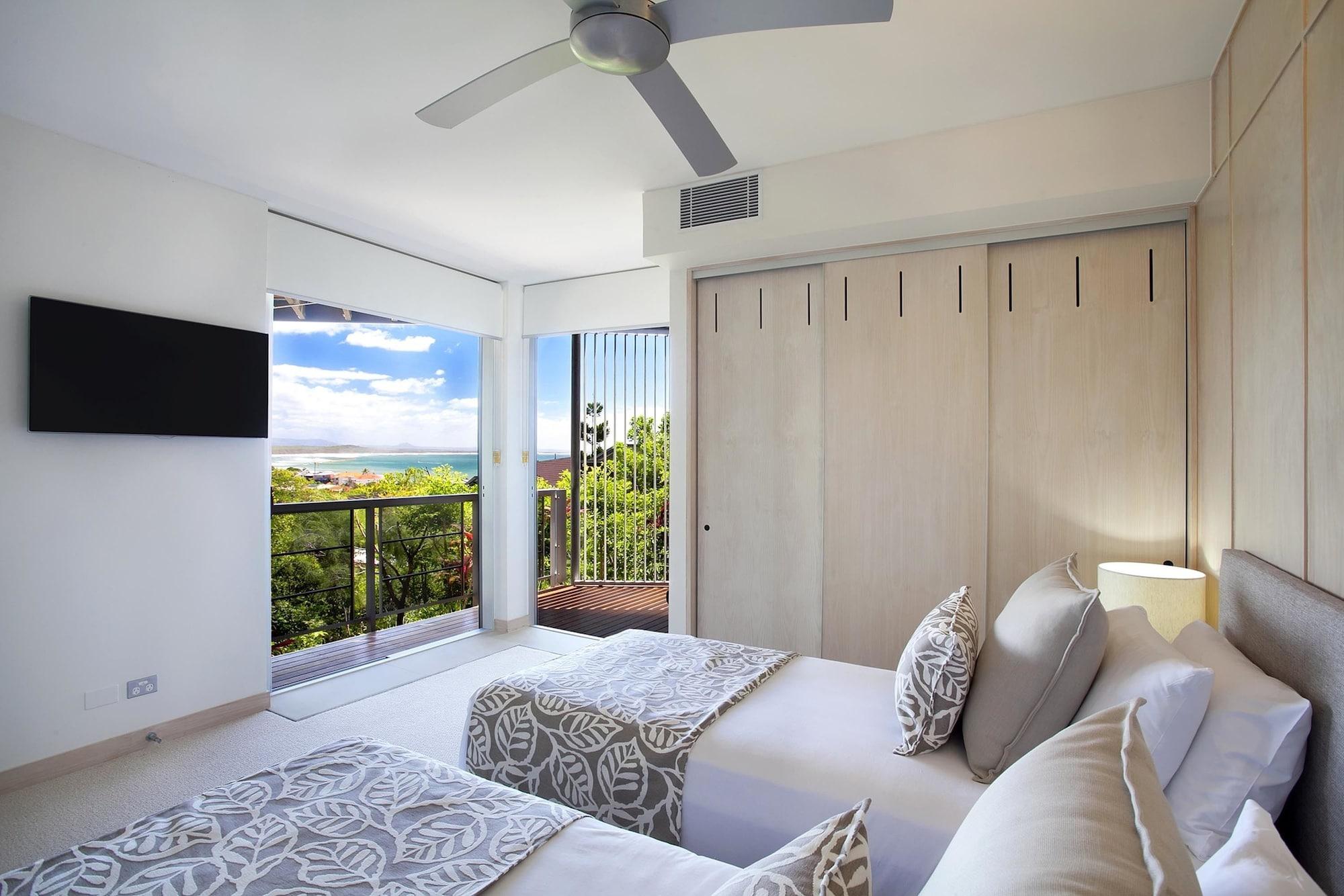 Peppers Noosa Resort And Villas Exteriér fotografie A bedroom at the hotel